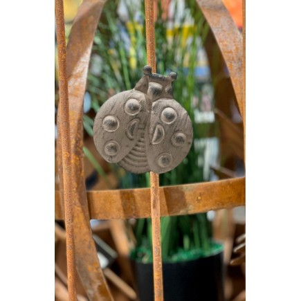 Nyckelpiga Metall Magnet 9 cm