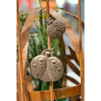 Nyckelpiga Metall Magnet 5 cm